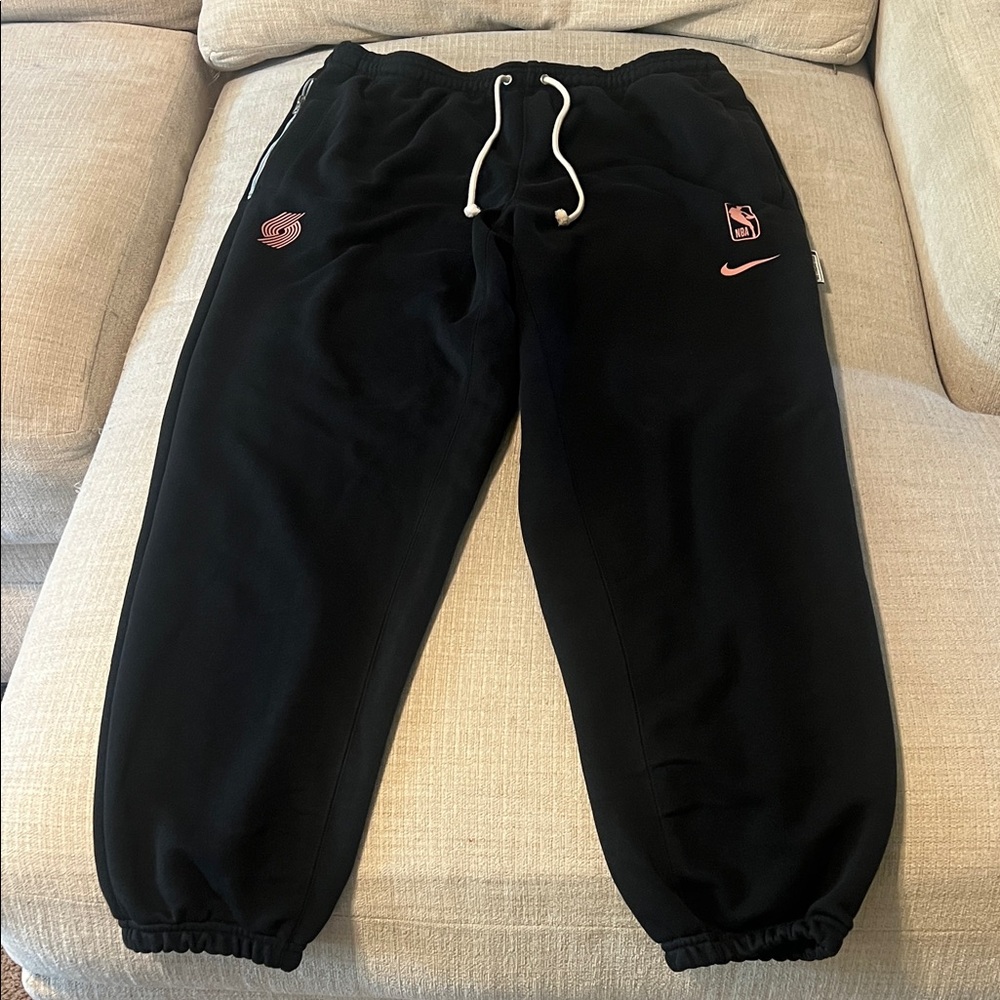Nike Standard Issue NBA Authentic Portland Trail Blazer Sweat Pants